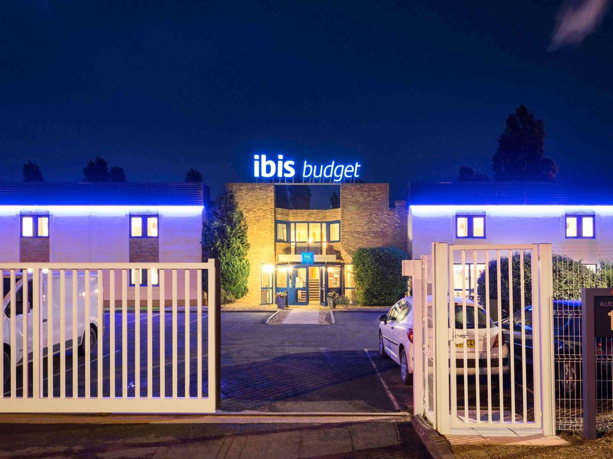 Ibis Budget Chatellerault Nord Exterior photo